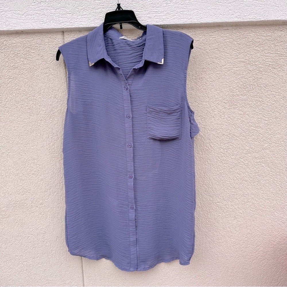 Chloe K Sleeveless Sheer Notched Collar Blouse